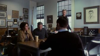 Rooster S01E02 Trousers